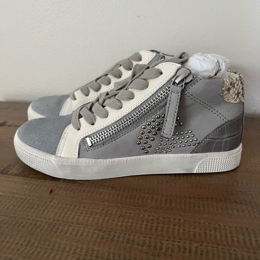 Dolce Vita zip up sneaker